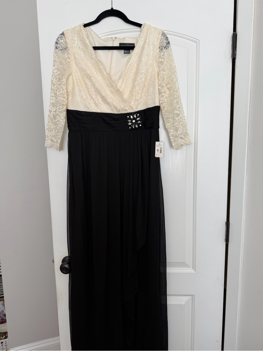 Jessica Howard Ivory Lace & Black Chiffon Gown